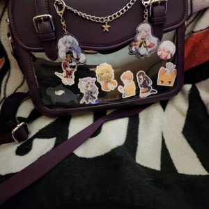Sac bandoulière Ita Bag personnalisé style gothique punk avec insert amovible pour l'affichage de badges - Product Image 5
