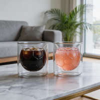 Tasses à café et à thé glacé en verre borosilicate de 250 ml (8,5 oz) en forme de ballon de football, mugs à café à double paroi en verre en forme de ballon de football