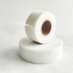 <span class=keywords><strong>80g</strong></span>/m2 kendinden yapışkanlı alçıpan birleştirme bandı 8cm x 90m fiberglas cam örgü kesim fiberglas iplik - Product Image 2