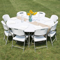 Tables et chaises pliantes en plastique durables et légères pour événements, idéales pour la restauration, les mariages, les banquets et les dîners en plein air.