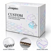 Boîte d'expédition personnalisée recyclable brillante en carton ondulé E pour clavier mécanique avec fermeture magnétique, doublure en éponge et vernis sélectif UV