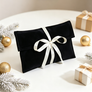 Pochette de luxe en velours noir style enveloppe avec nœud en satin blanc, sac cadeau personnalisé en tissu pour bijoux, cosmétiques et emballages cadeaux - Product Image 5