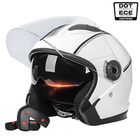 Helm Sepeda Motor Half Face Matte Black ABS Bersertifikasi DOT Dengan Pelindung Matahari Berwarna di Bagian Dalam, Helm Pengaman untuk Dewasa untuk Perjalanan Urban