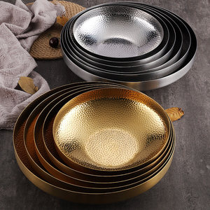 Plato hondo redondo de acero inoxidable 304 con acabado martillado, plato para servir para fiestas, hogar y cocina. - Product Image 1