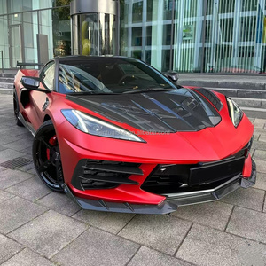 Kit carrosserie en fibre de carbone sèche pour Chevrolet Corvette C8, comprenant un diffuseur avant, un spoiler, un capot et un pare-chocs. - Product Image 2
