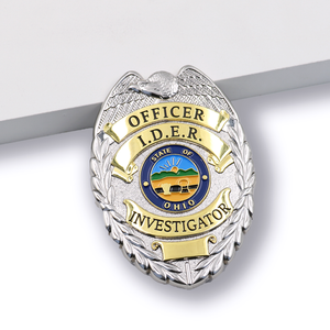 Заводская изготовленная на заказ Бесплатная дизайнерская гравировка логотипа традиционный Позолоченный Щит изготовленные на заказ значки охранника от производителя - Product Image 4