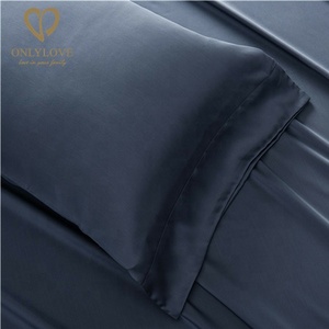 <span class=keywords><strong>2022</strong></span> marca de lujo colcha diseñadores personalizados 100% poliéster satén funda de almohada 4 piezas juego de sábanas - Product Image 3