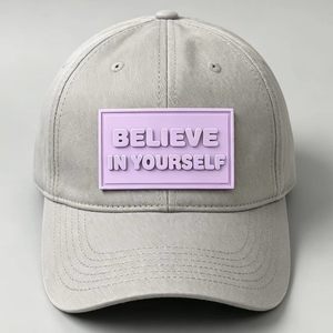 Etichetta in Silicone Personalizzata con Rilievo, Patch in Gomma Morbida per Abbigliamento Sportivo, Cappelli, Vestiti, Etichette da Cucire, Produzione all'Ingrosso OEM - Product Image 6