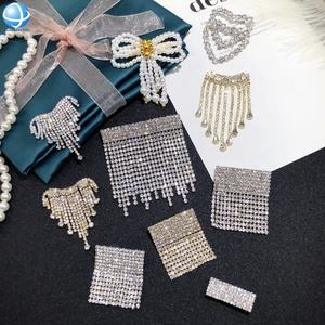 Broche en strass scintillante pour femmes, tenue coréenne à la mode, costume d'affaires, avec pampilles, cœur, <span class=keywords><strong>2022</strong></span> - Product Image 3