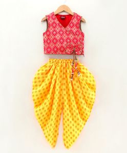 Tenue ethnique élégante pour filles Twisha, haut à motif personnalisé associé à un pantalon dhoti imprimé en rouge et jaune (6 mois à 14 ans) - Product Image 1