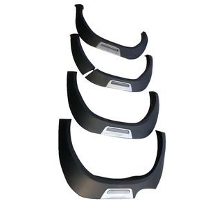 Vente de Deract d'usine, accessoires automobiles, roue, sourcil, garde-boue évasé, 4 pièces pour revo16-19 revo2021, garde-boue évasé de voiture - Product Image 5