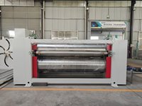 Machine à repasser non tissée à haute efficacité pour le traitement de surface afin d'obtenir la douceur et l'épaisseur requises en ouate douce