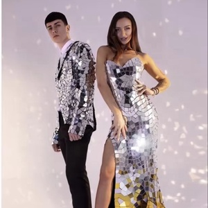 Completo Personalizzato con Strass e Specchio Argentato per Sposo, Spettacoli Artistici, Fotografia, Costume da Ballo, Taglia Unica - Product Image 1