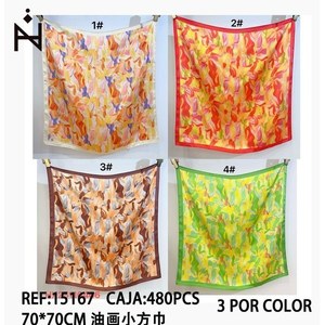 Foulard Quadrato Piccolo con Stampa Pittorica 70x70cm, Accessorio Moda Donna - Product Image 3