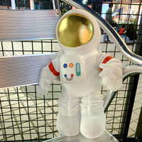 Porte-clés en peluche astronaute mignon, jouet en peluche doux en coton PP, fabrication OEM ODM, vente en gros et au détail, pour sacs et voitures
