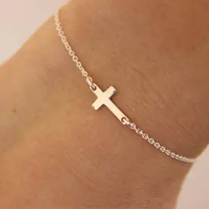 Gelang rantai tipis emas dapat diatur murah perhiasan gelang salib Yesus wanita