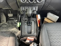 Sac de rangement latéral pour levier de vitesses MKD Offroad Jimny 5 portes JC74 2024 - Améliorations intérieures