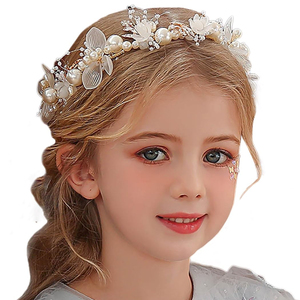 Diadème de princesse en alliage réglable avec cristaux floraux, strass et perles pour <span class=keywords><strong>mariage</strong></span>, fiançailles, bal de promo, photographie - Product Image 1