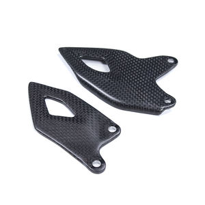 Protection de talon en fibre de carbone pour Ducati Panigale V4 V4S 2025, carbone sec 3K - Product Image 3