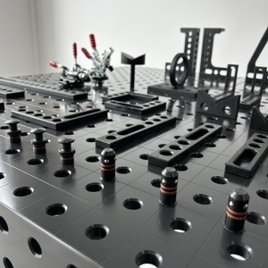 Nouvelle table de soudage modulaire 3D de précision D28, table de travail en fonte HT300 haute résistance, fabrication de structures en acier automobile - Product Image 3