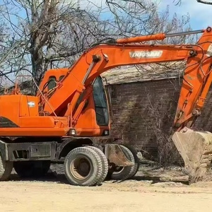 Excavadora <span class=keywords><strong>de</strong></span> Ruedas Compacta Usada en Buen Estado y Pintada, Doosan DH150LC-7 <span class=keywords><strong>de</strong></span> 15 Toneladas, DH 150LC-7, DH150 - Product Image 2