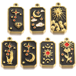 Bijoux personnalisés en acier inoxydable 316L, pendentifs et breloques tendance, cartes de tarot 3D pour la création de bracelets et colliers. - Product Image 1