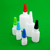 Vente directe d'usine, flacon en plastique pour colle super forte de 5 ml, 10 ml, 20 ml, 28 ml, 50 ml, 100 ml, flacon d'adhésif cyanoacrylate avec bouchon à vis + compte-gouttes