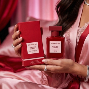 น้ำหอม OEM ตั้งแต่ 100 ชิ้นขึ้นไป กลิ่นหอมดอกไม้ติดทนนาน น้ำหอมแบบสเปรย์ น้ำหอมเข้มข้น โอ เดอ ปาร์ฟูม น้ำหอมสำหรับผู้หญิง - Product Image 1