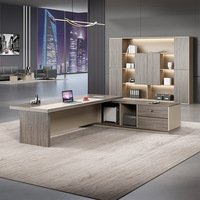 Table de bureau de luxe en bois avec chaises design Bureau de direction Ensemble de bureau Gestionnaire Mobilier de bureau Mobilier commercial Bureau de travail