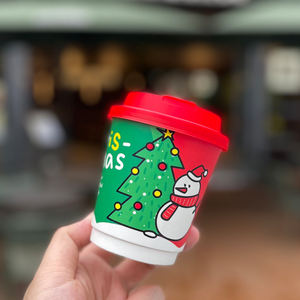 Vaso de Papel Desechable Personalizable con Logotipo <span class=keywords><strong>para</strong></span> Té con Leche Rojo de Doble Pared con Tapa <span class=keywords><strong>para</strong></span> Bebidas Calientes, Vaso de Papel Navideño con Logotipo - Product Image 1