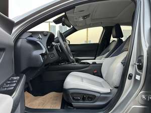 <span class=keywords><strong>Lexus</strong></span> <span class=keywords><strong>UX</strong></span> <span class=keywords><strong>EV</strong></span> 2020 300e Pure Enjoyment - Product Image 3