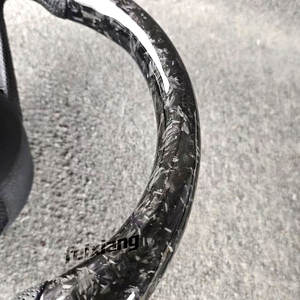 FEIXIANG Volkswagen Volant <span class=keywords><strong>de</strong></span> <span class=keywords><strong>course</strong></span> sport en fibre <span class=keywords><strong>de</strong></span> carbone et cuir carbone forgé, modification pour CC/Magotan/Tiguan/Passat - Product Image 6