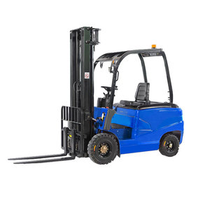 Chariot élévateur Toyota 3T avec grue, modèle LT MG - Product Image 3