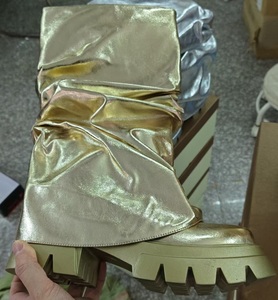 Bottes plateforme femme automne 2025 à bout rond mi-mollet, couleur argent et or, à semelle épaisse, style pantalon, marque Mujer - Product Image 6