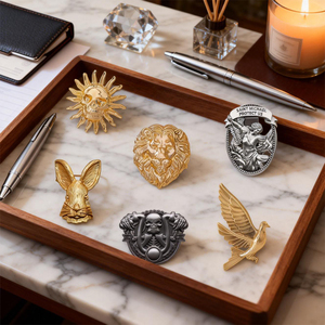 Pins de Solapa Metálicos 3D Personalizados, Insignias Esculpidas en Alto Relieve, Placas de Aleación Estereoscópicas de Primera Calidad, Fábrica Autorizada de Grandes Marcas - Product Image 4