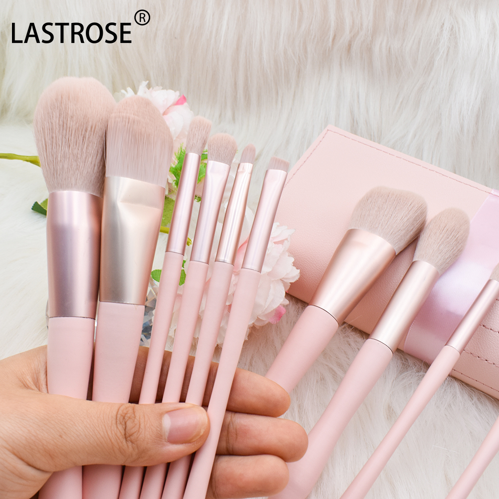 ชุดแปรงแต่งหน้าสีชมพู