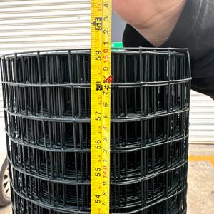 Maille de fil métallique soudé enduit de PVC haute résistance 1,2 m x 30 m | Trous de 6x6 cm, diamètre du fil de 2,2 mm, rouleau de 11 kg |   Anti-bactérien, résistant à la moisissure - Product Image 5