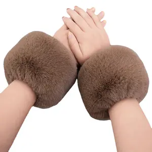 Faux Rabbit fur Woman's Hair Cuff Ladies Designer Wrist Winter Warm Fur Solid Cuffs Coat Clothes Accessories Sleeves
