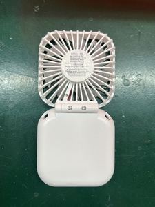 Ventilador de Mano Recargable USB, Mini, Portátil y Personalizable, con Tres Velocidades de Refrigeración, para Uso en Casa, Auto y Exteriores - Product Image 5