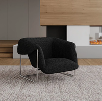 Combinaison moderne et créative de canapé et chaise en tissu pour réception, idéale pour chambre d'hôtel/hôtel-restaurant, salon, balcon, ou pour la détente.