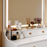 Ensemble de meubles de chambre à coucher blancs modernes avec miroir coulissant et grands tiroirs, table de maquillage éclairée par LED