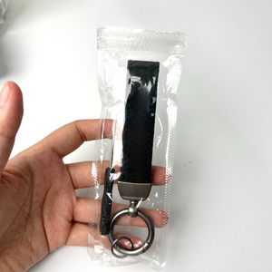 2024 luxe PU cuir lanière <span class=keywords><strong>porte</strong></span>-clés <span class=keywords><strong>clé</strong></span> de voiture étui motif fer à cheval boucle en cuir sac breloque accessoires pour sacs - Product Image 4