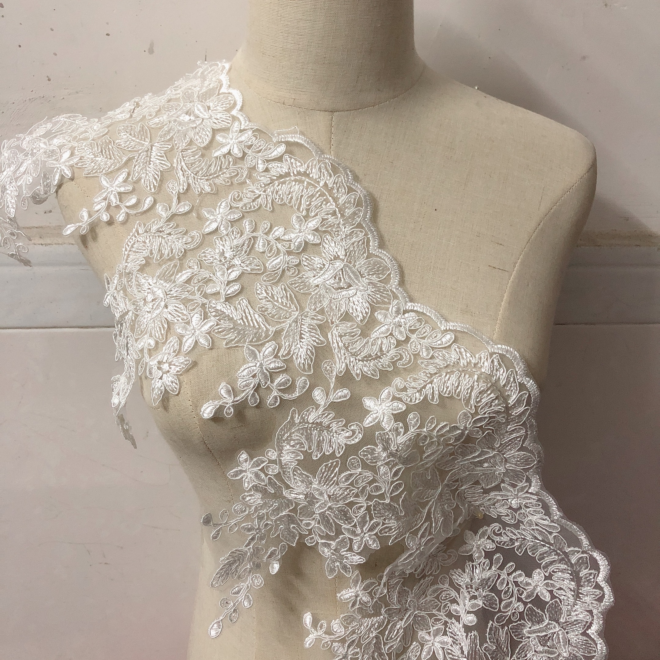 In Stock Bridal Border Lace Hand-Beaded Floral Design | Alibaba.com