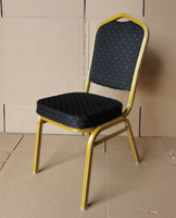Chaise de restaurant fabriquée en Chine, robuste et résistante, chaise de salle d'événements, chaise de banquet empilable avec cadre en métal doré, en vente