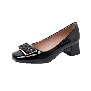 Chaussures de bureau classiques confortables pour femmes Xuanhui, taille plus, en cuir verni de haute qualité, talons fins carrés de 4,5 cm, souples et élégantes - Product Image 5