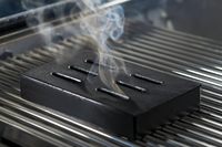 Boîte à fumée en fonte pour barbecue, boîte à fumée robuste pour barbecue au gaz et au charbon, accessoires de fumage pour grillades en extérieur