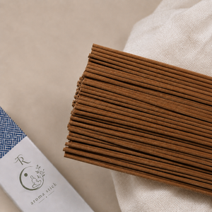 Bâtonnets d'encens en bois de santal de qualité supérieure, écologiques, parfum cannelle, pour le Feng Shui et la décoration de bureau, marque privée, vente en gros, OEM, personnalisé - Product Image 2