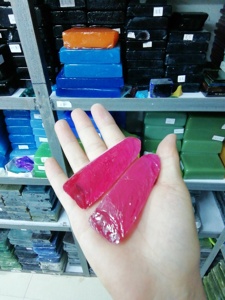 Normal <strong>Uncut</strong> Corundum Loose <strong>Gemstones</strong> <strong>Rough</strong> Red Blue <strong>Ruby</strong> Synthetic Corundum Raw Material - Product Image 4