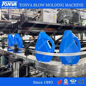 Máquina de fabricación de moldeo por soplado de botellas de líquido plástico con línea de producción - Product Image 4