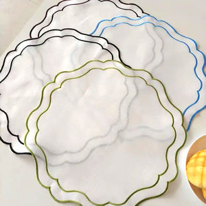 Manteles Individuales y Servilletas PMZW Verde Rosa Herme, Elegantes Manteles Individuales con Borde Festoneado - Product Image 4